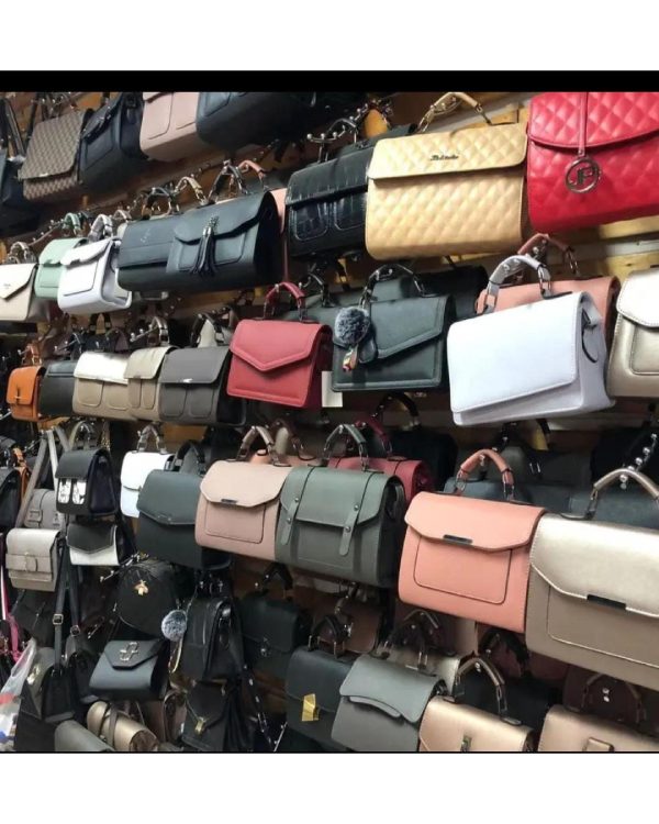 500-Piece Bulk Women's Bag Assortment for $900